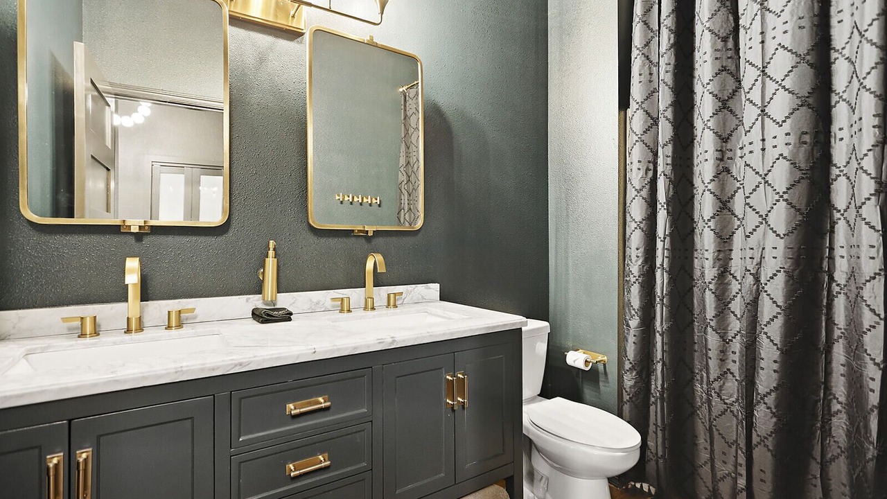 Photo of Bathroom in White Salmon