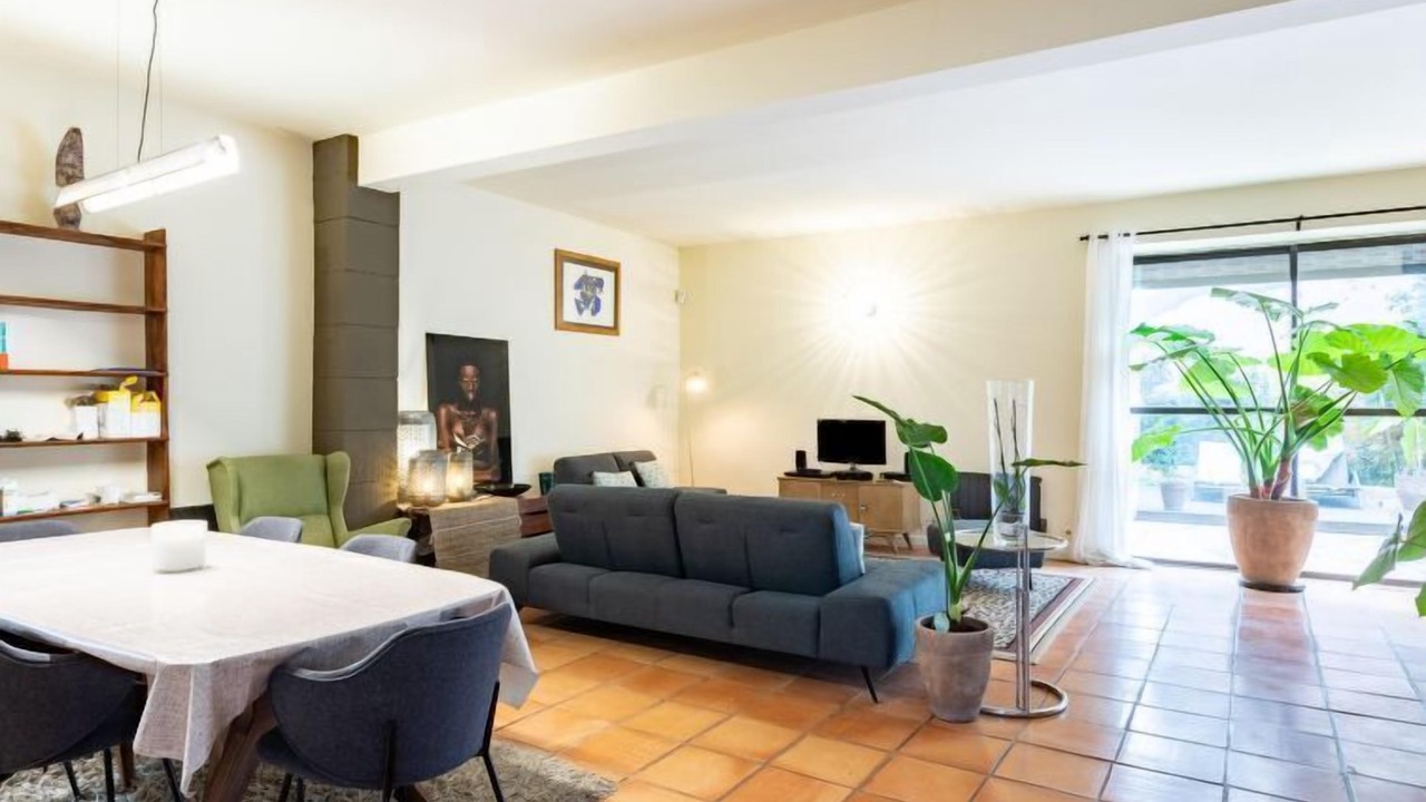 Photo of Bedroom in Jonquieres-Saint-Vincent