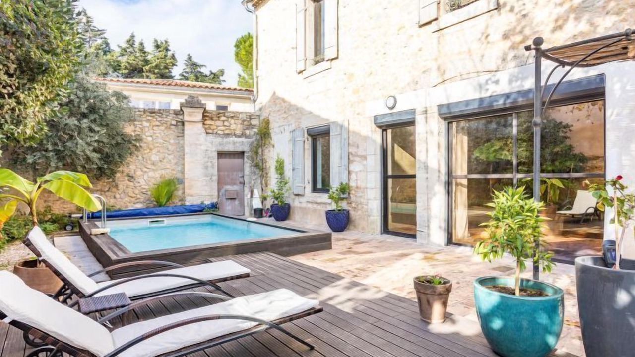 Photo of Outdoor in Jonquieres-Saint-Vincent