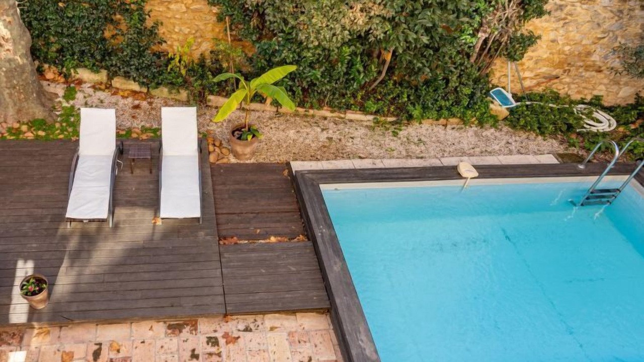 Photo of Outdoor in Jonquieres-Saint-Vincent