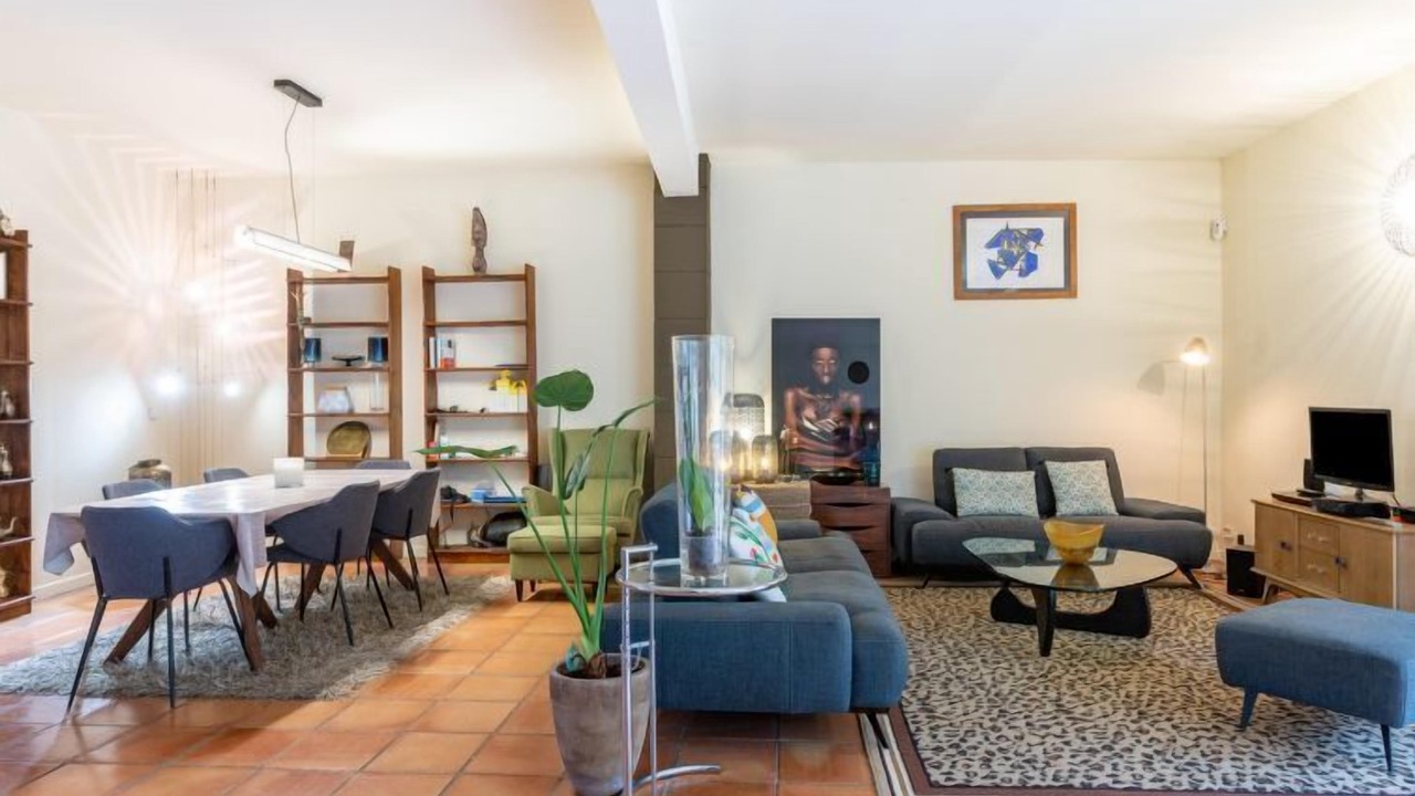 Photo of Livingroom in Jonquieres-Saint-Vincent