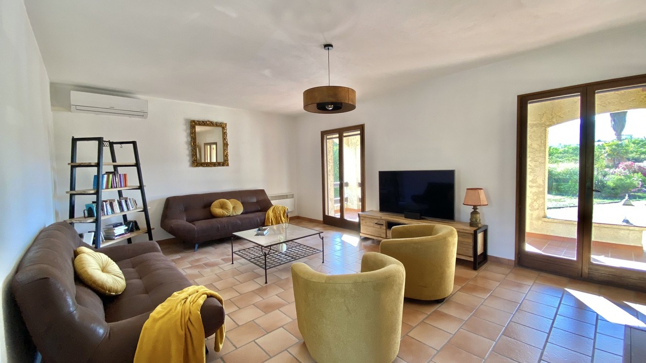 Photo of Livingroom in Valpaja