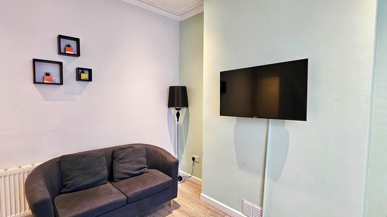 Photo of Livingroom in Cathays