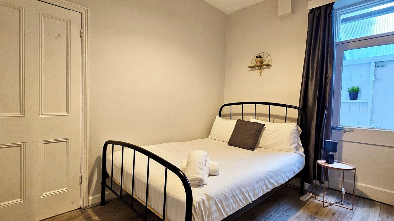 Photo of Bedroom in Cathays