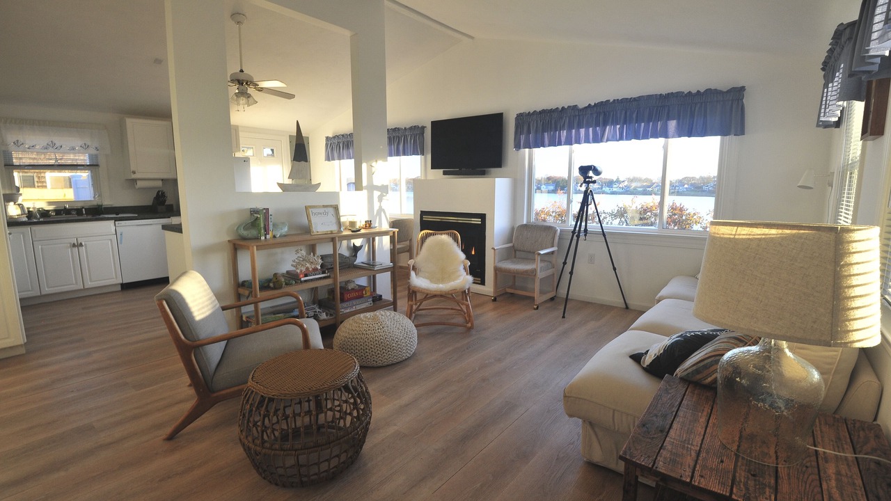 Photo of Livingroom in Falmouth Heights