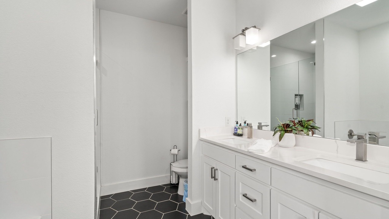 Photo of Bathroom in West Dallas