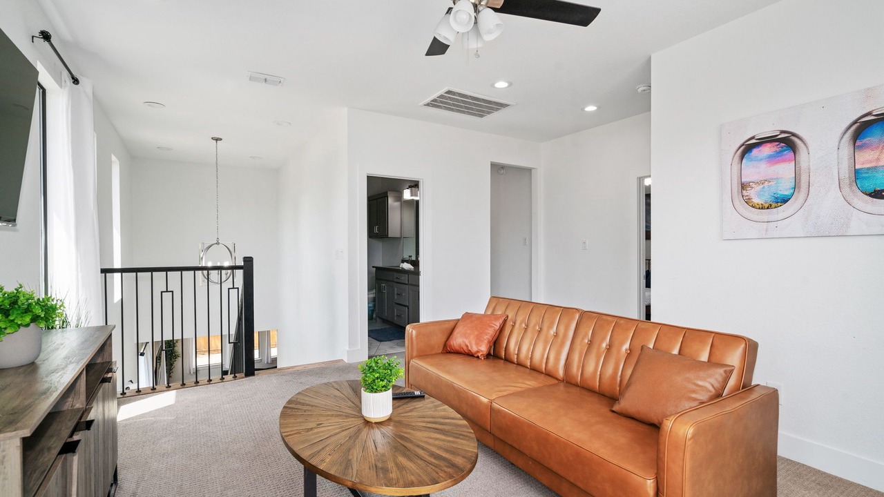 Photo of Livingroom in West Dallas