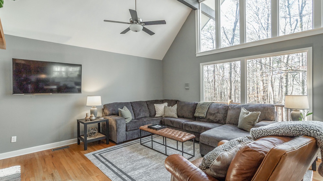 Photo of Livingroom in Apison