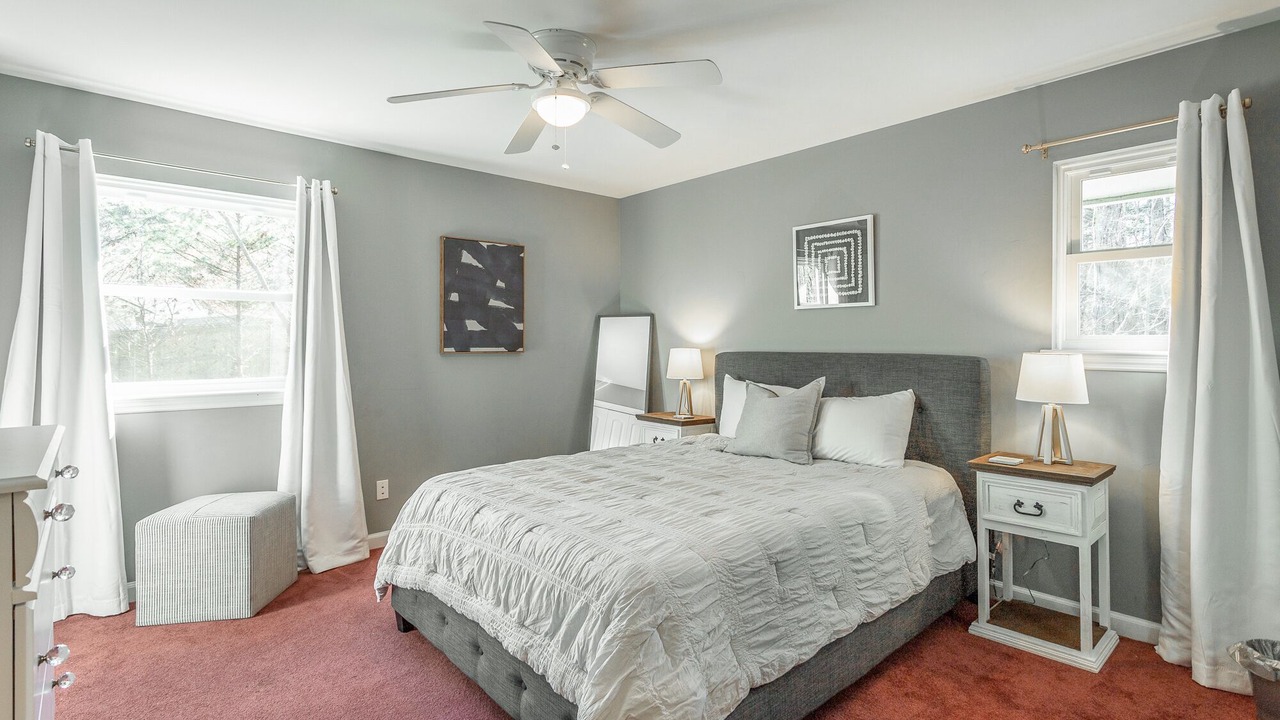 Photo of Others in Apison