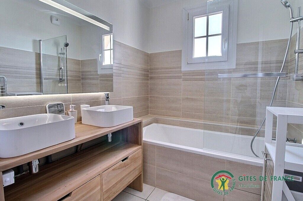 Photo of Bathroom in Damgan