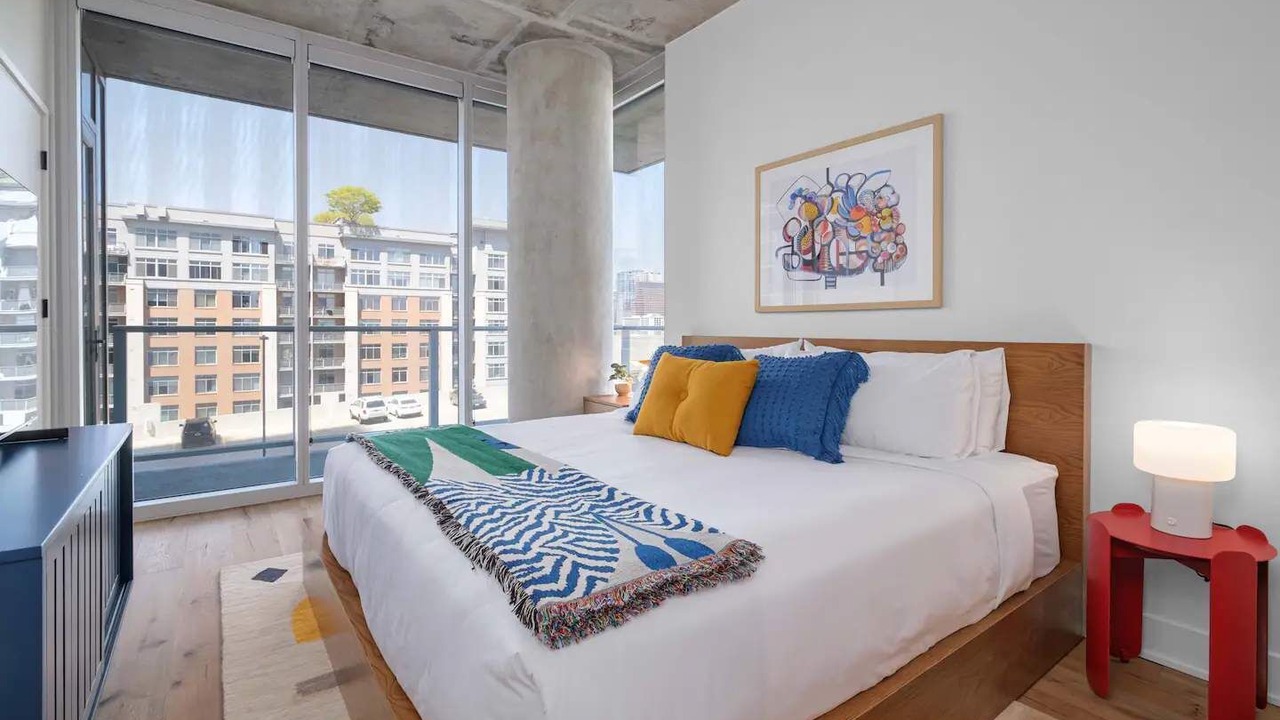 Photo of Bedroom in Rainey Street Historic District