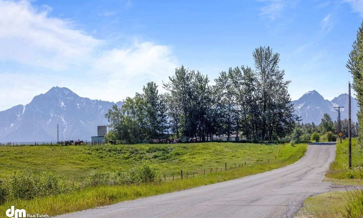 Photo of Outdoor in Farm Loop