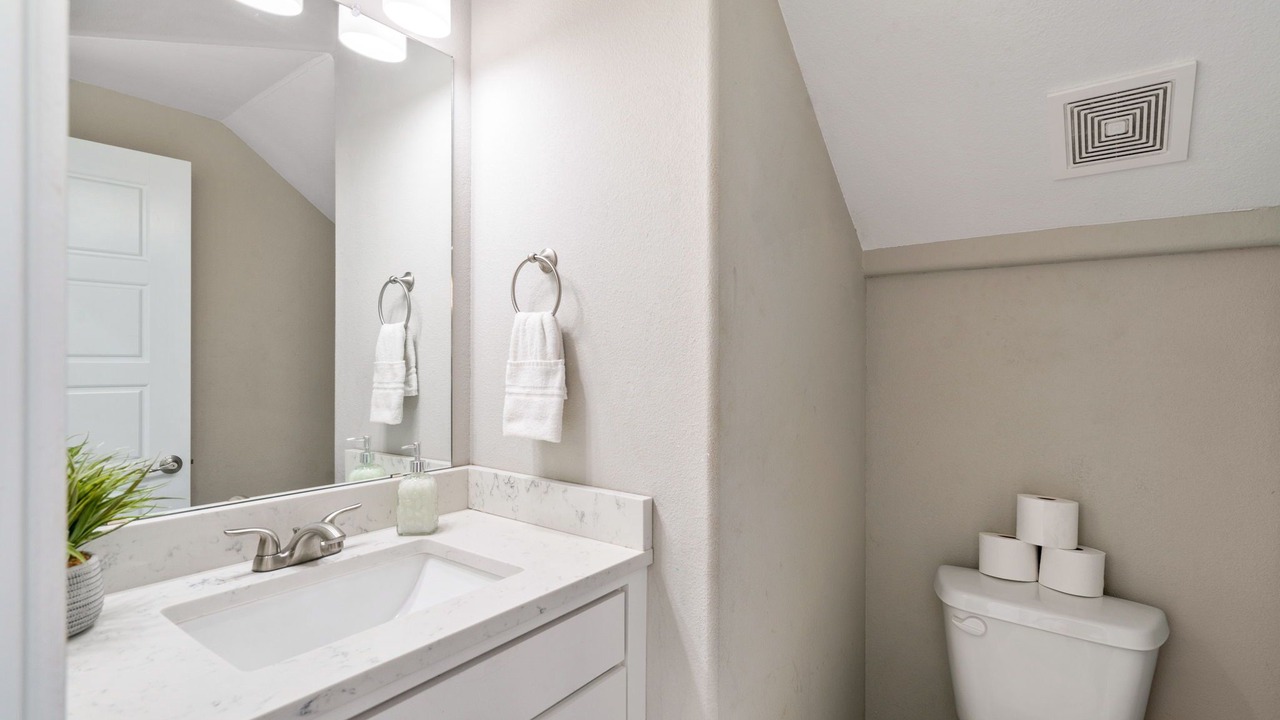 Photo of Bathroom in West Dallas