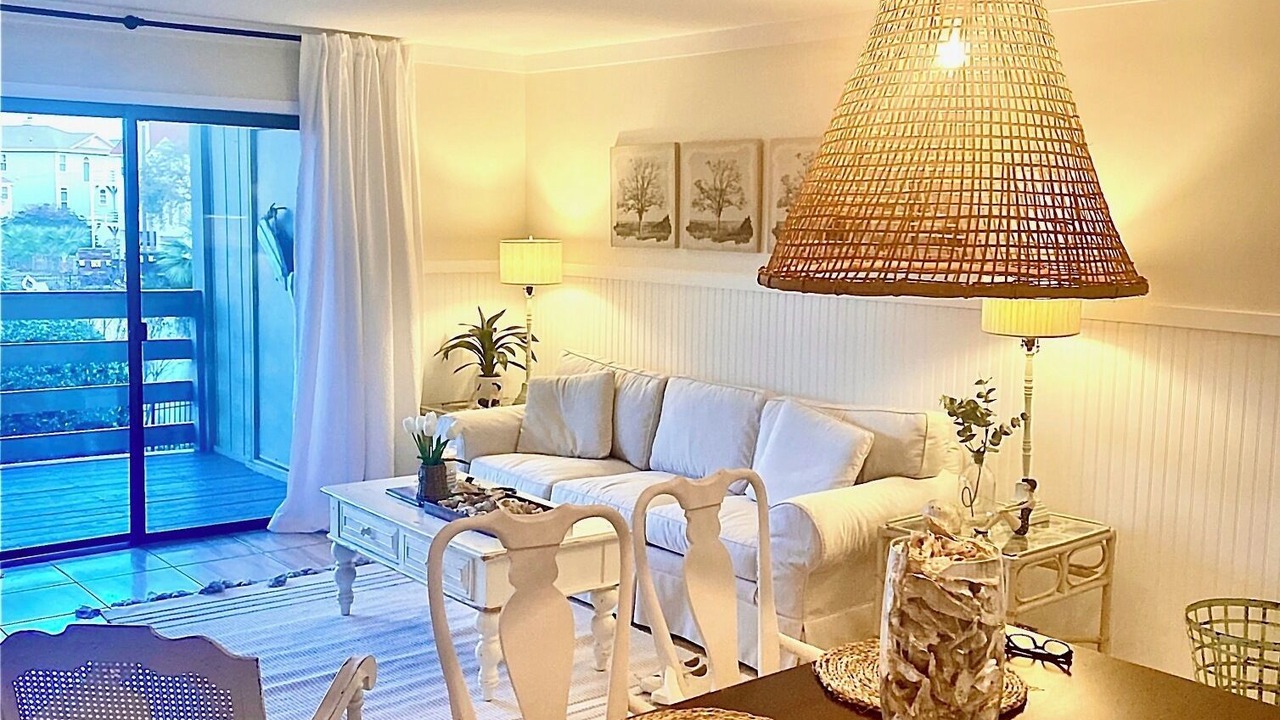 Photo of Livingroom in Tybee Island