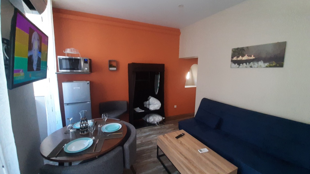 Photo of Livingroom in Bourg-Saint-Andeol