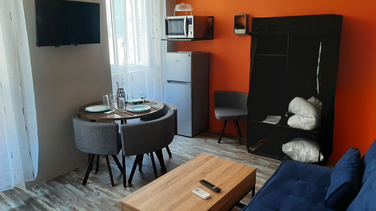 Photo of Livingroom in Bourg-Saint-Andeol