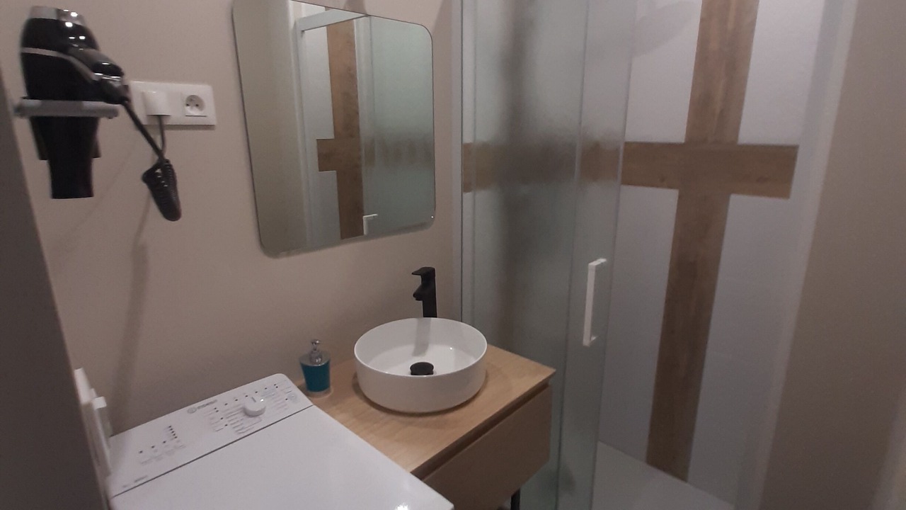 Photo of Bathroom in Bourg-Saint-Andeol