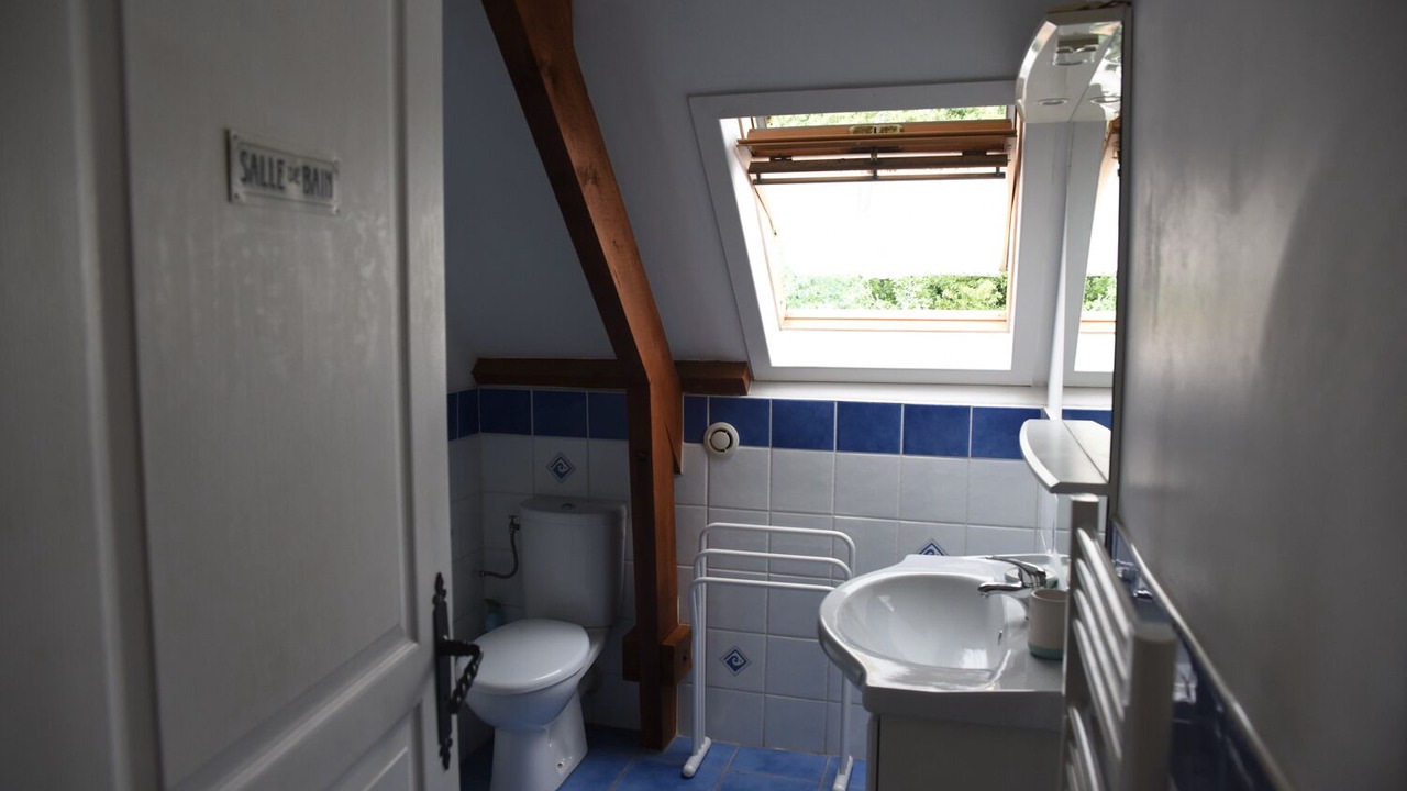 Photo of Bathroom in Saint-Nicolas des Eaux