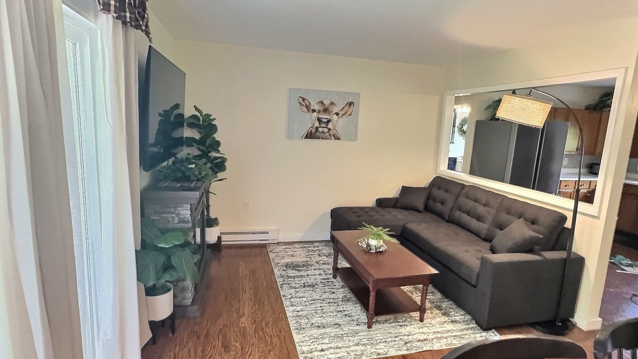 Photo of Livingroom in Mannsville