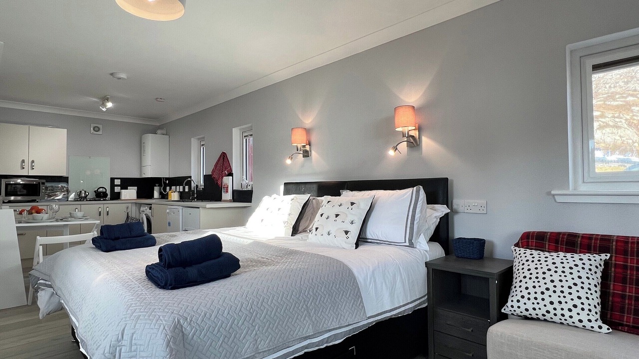 Photo of Others in Harris