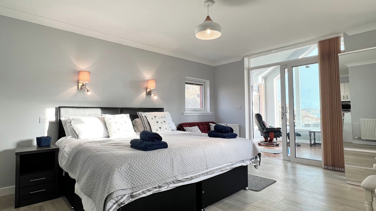 Photo of Others in Harris