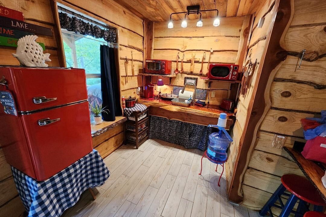 Photo of Kitchen in Avinger