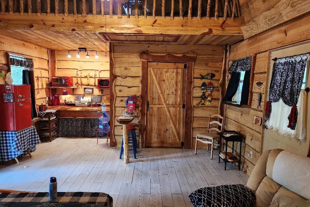 Photo of Livingroom in Avinger