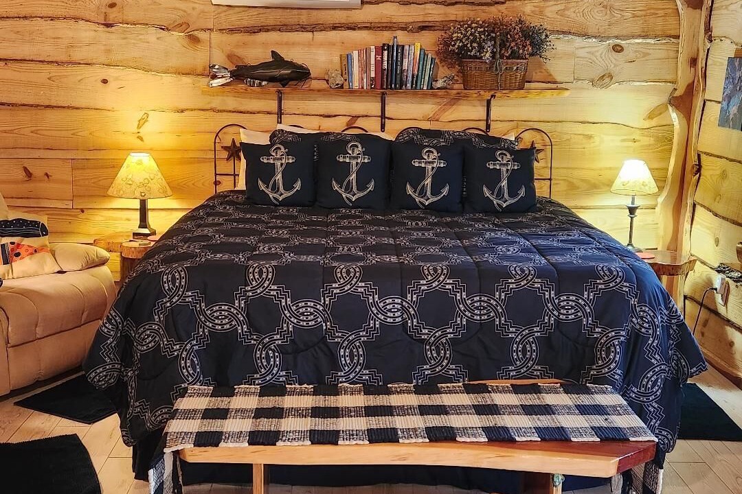 Photo of Bedroom in Avinger