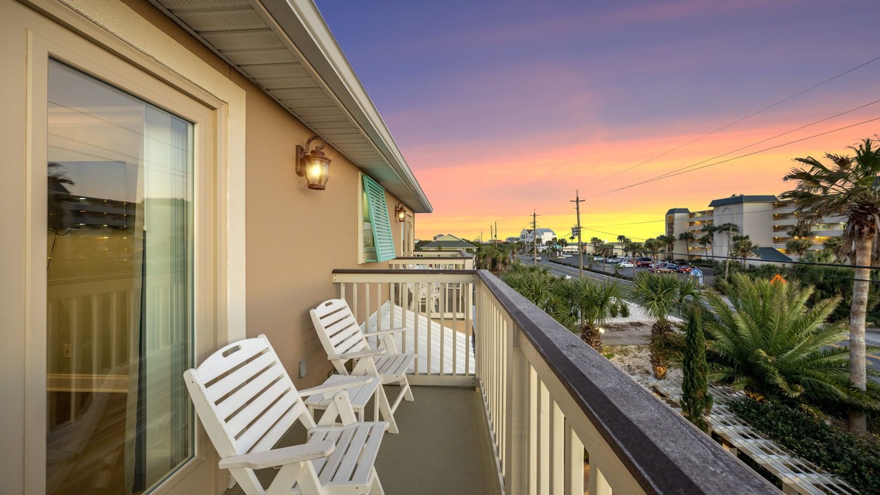 Photo of Patio Balcony in Kiska Beach