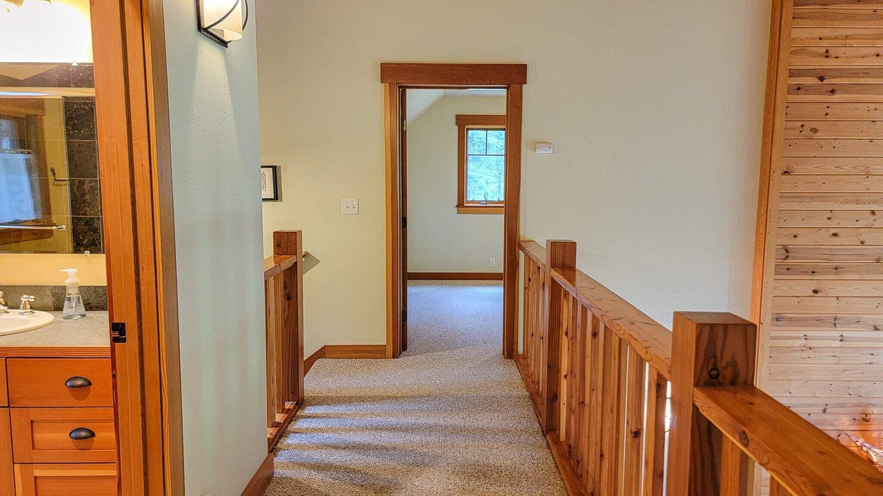 Photo of Others in Mazama