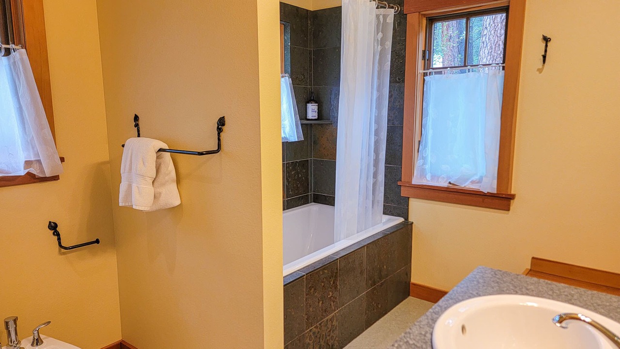 Photo of Bathroom in Mazama