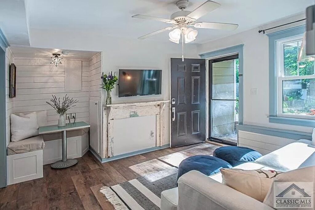 Photo of Livingroom in Athens