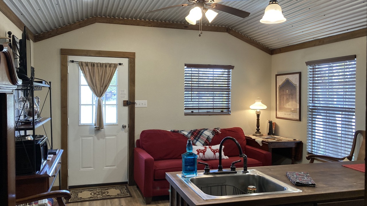 Photo of Livingroom in McLennan County