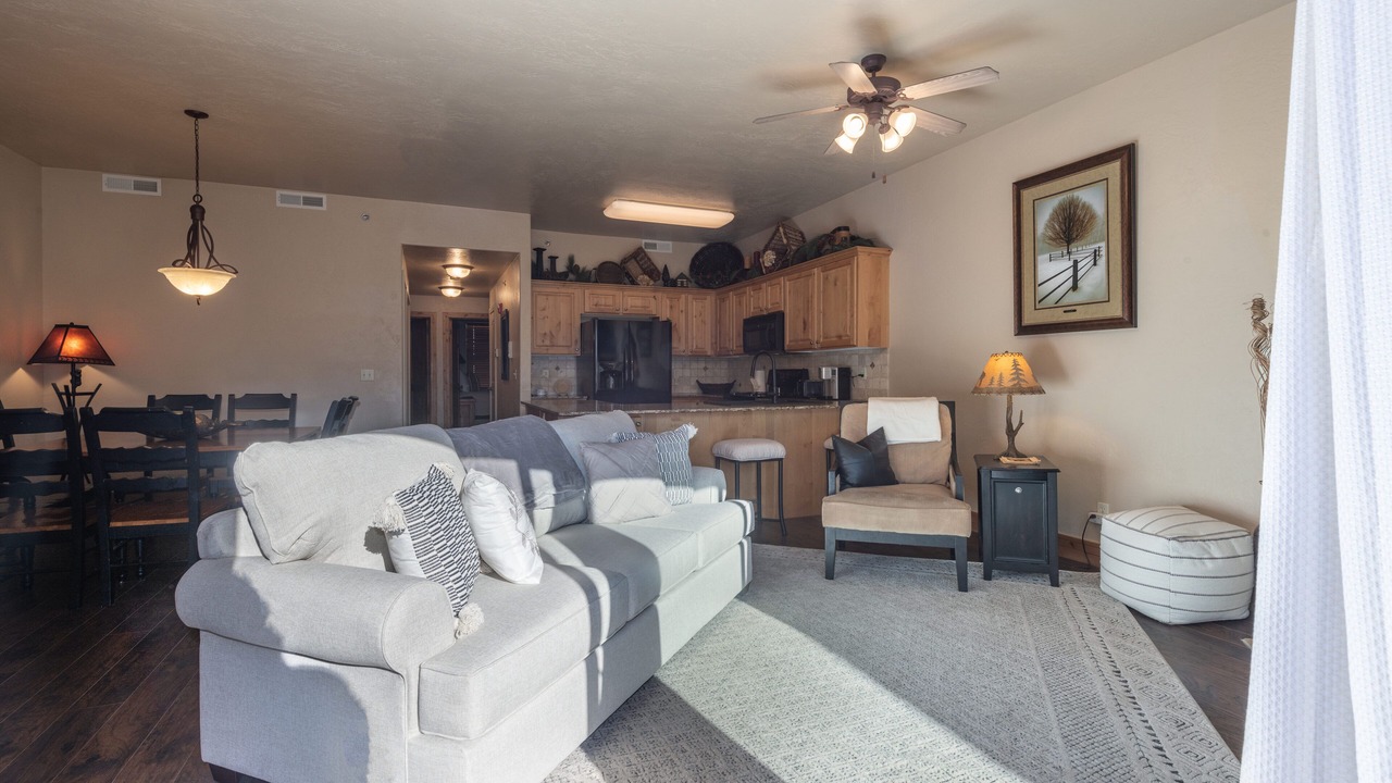 Photo of Livingroom in Kimball Junction