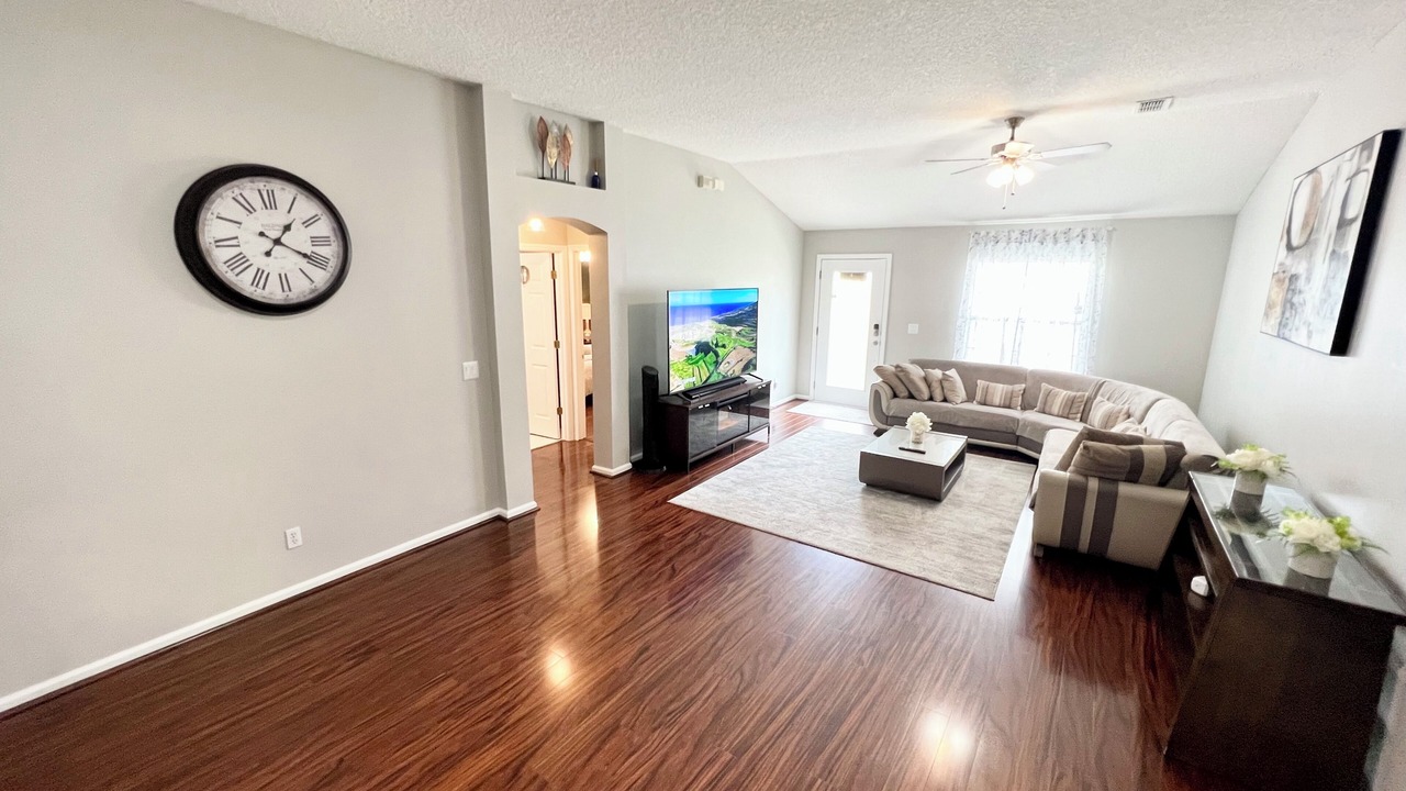 Photo of Bedroom in Westside