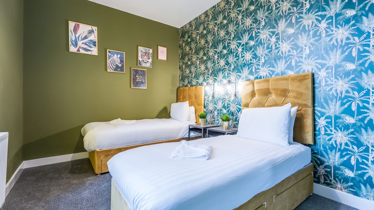 Photo of Others in North Shore