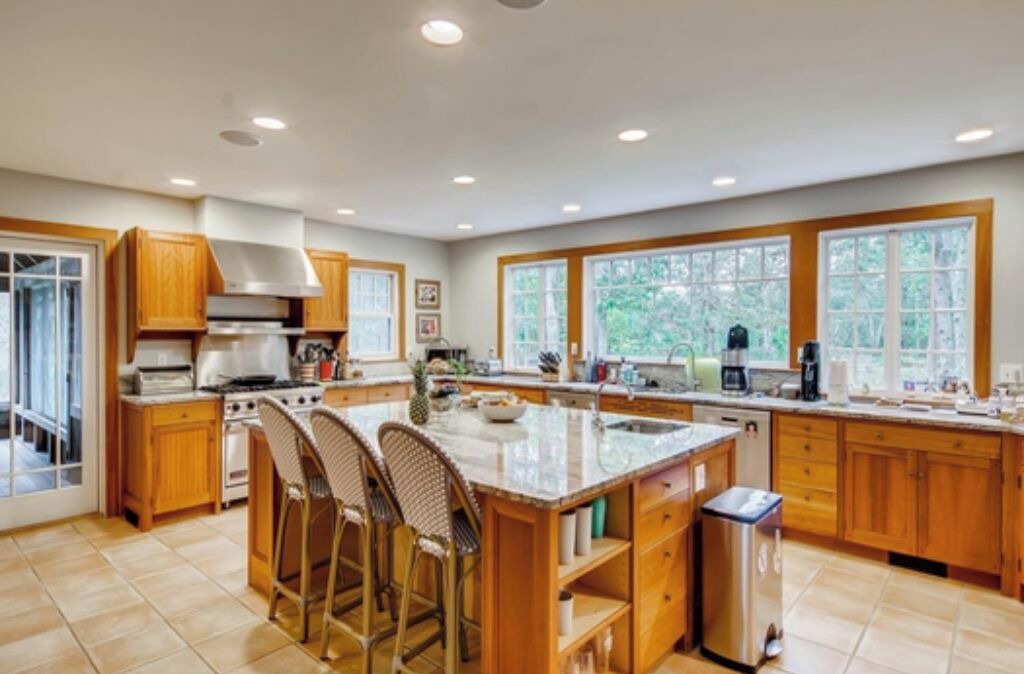 Photo of Others in Vineyard Haven