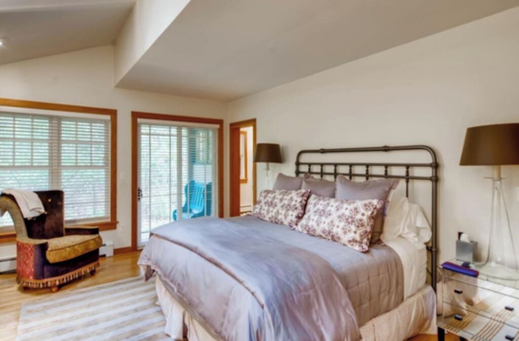 Photo of Others in Vineyard Haven