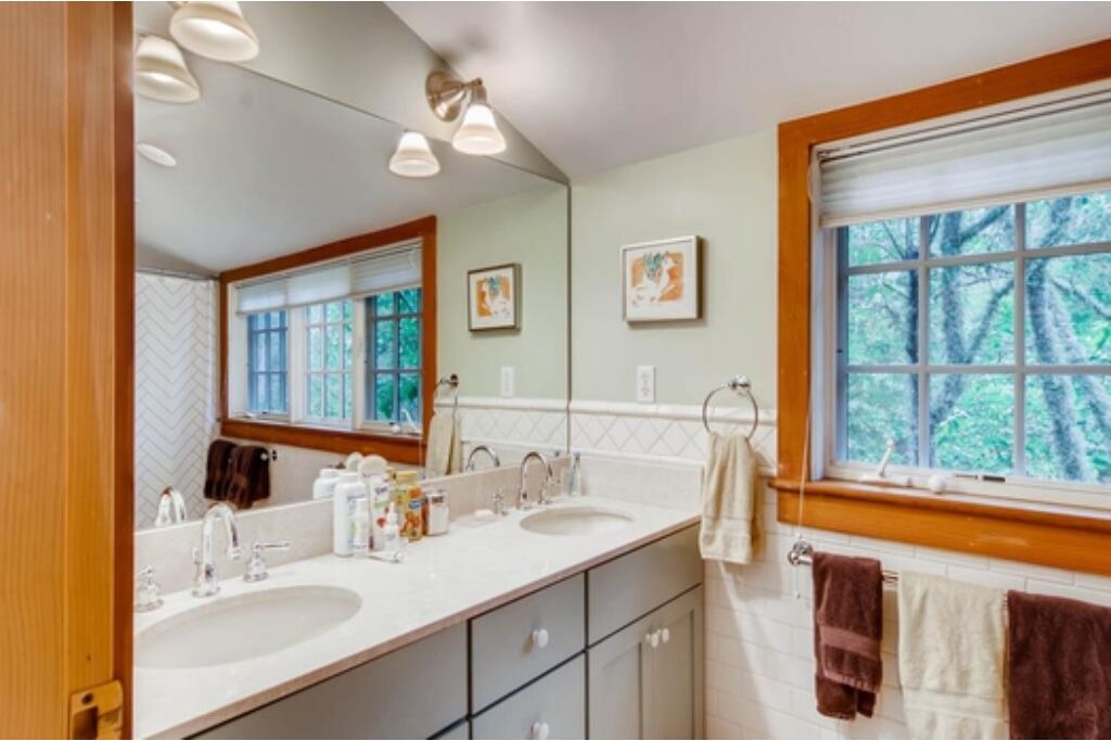 Photo of Bathroom in Vineyard Haven