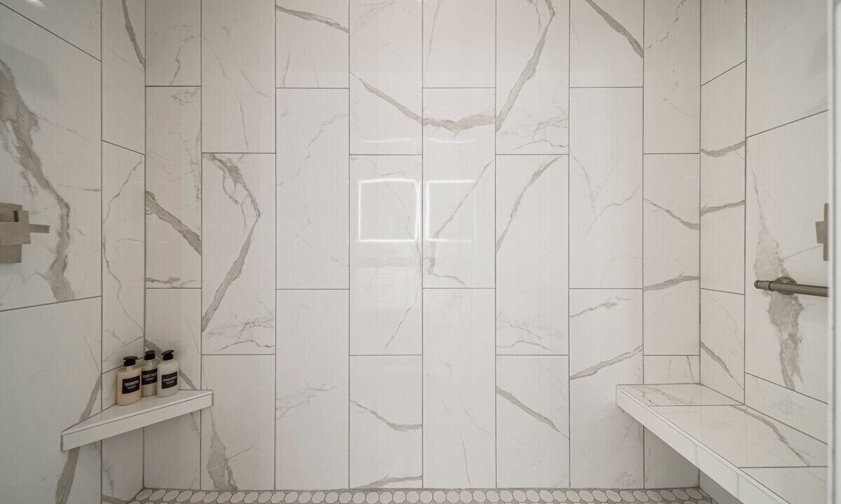 Photo of Bathroom in Deco District