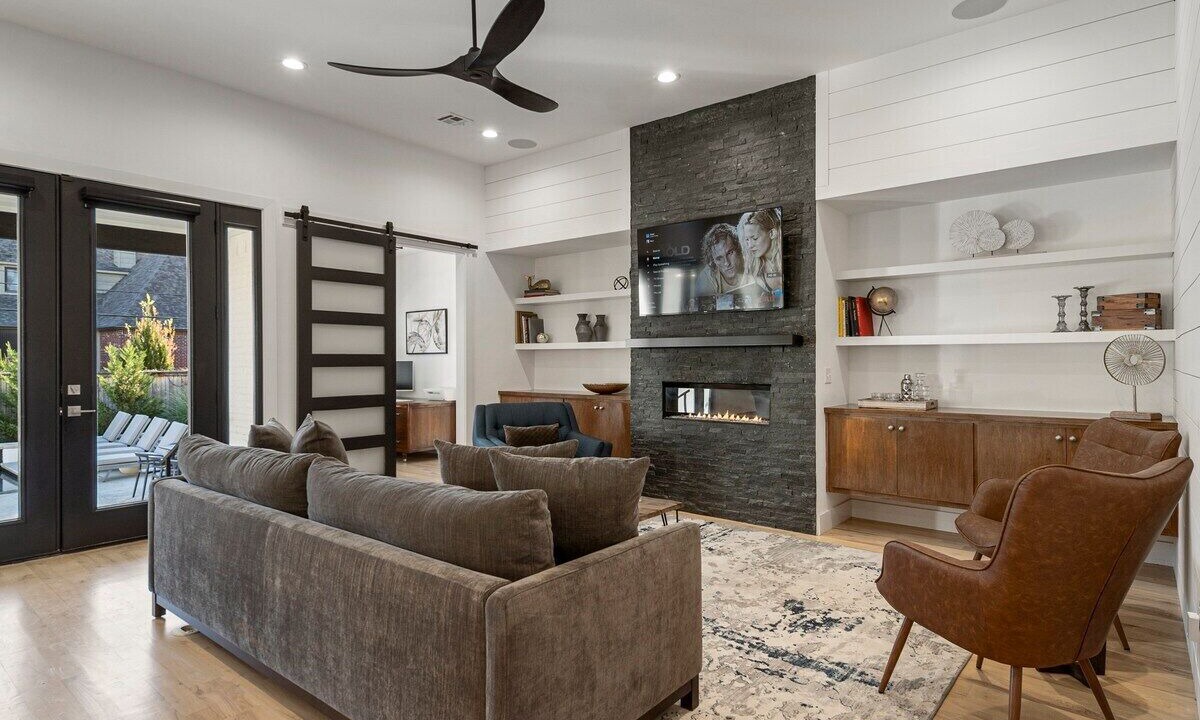 Photo of Bedroom in Deco District