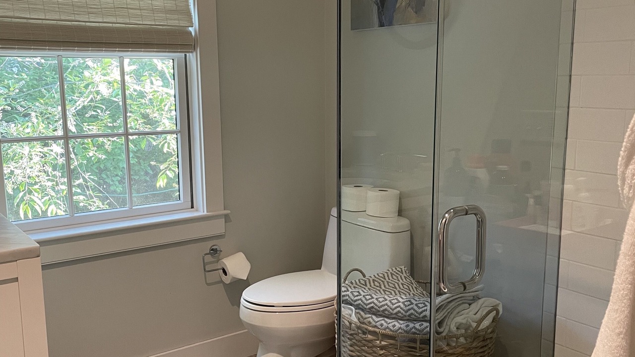 Photo of Bedroom in West of Town