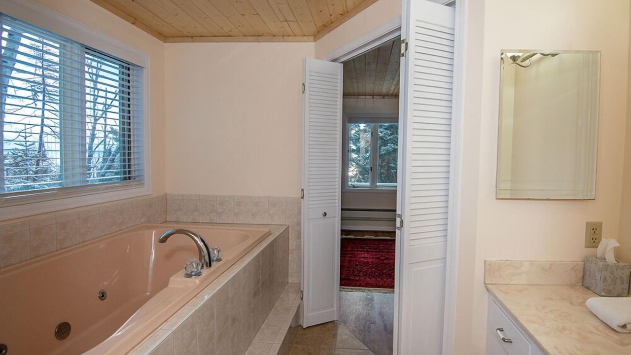 Photo of Bathroom in Grand Marais