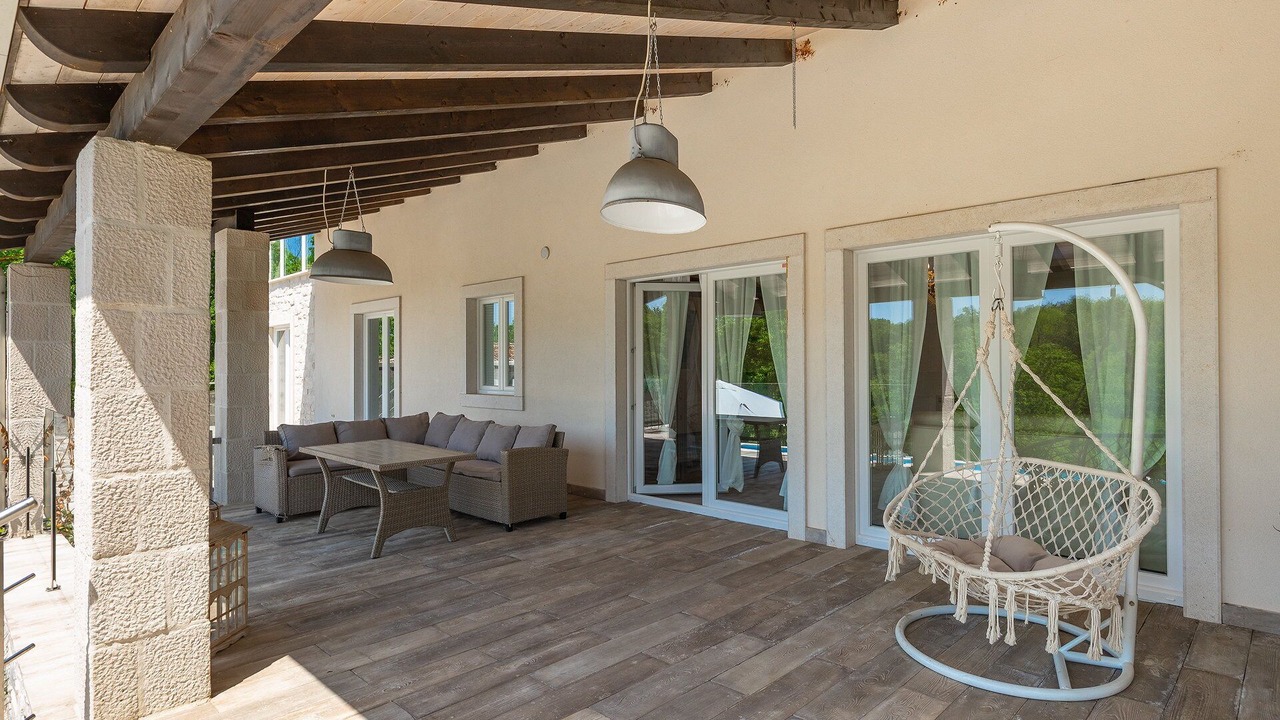 Photo of Outdoor in Jadruhi