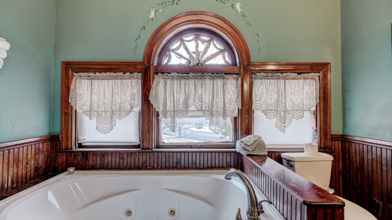 Photo of Bathroom in Midtown