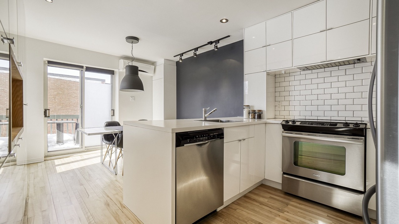 Photo of Kitchen in De Lorimier