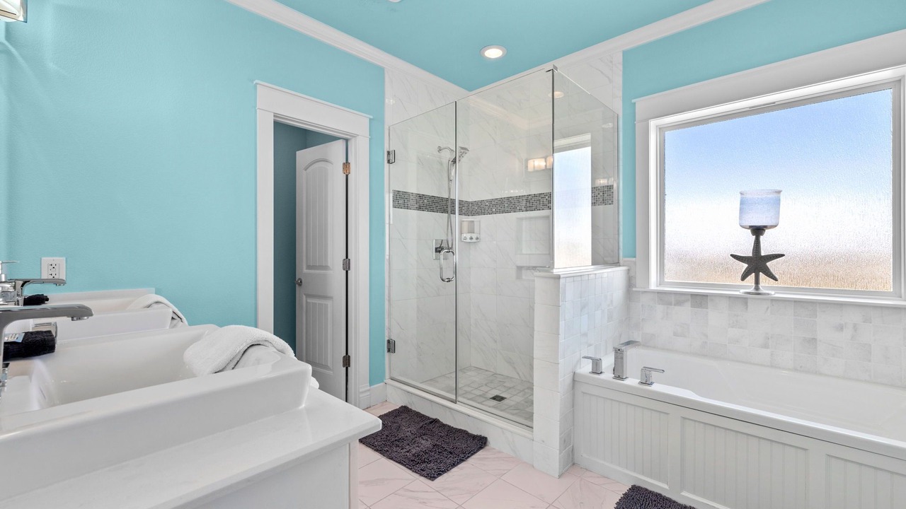 Photo of Bathroom in Crystal Beach