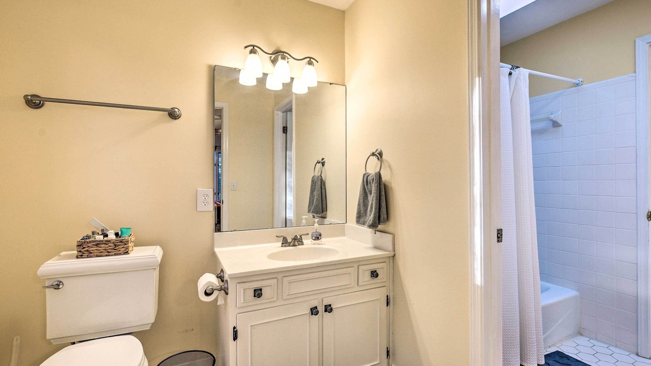 Photo of Bathroom in Lavonia