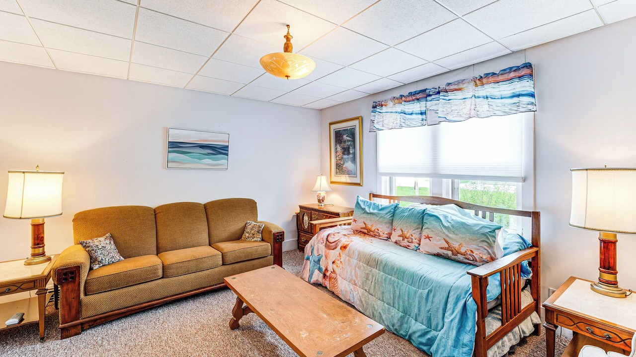 Photo of Bedroom in Twin Lakes