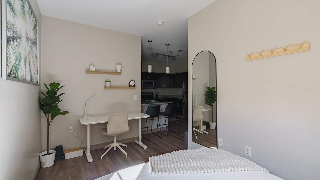 Photo of Bedroom in Uptown District